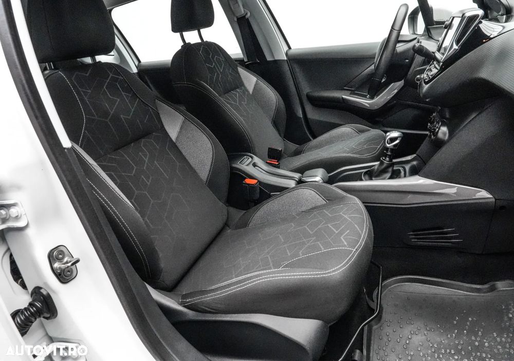 Peugeot 2008 BlueHDi 100 STOP & START Allure - 14