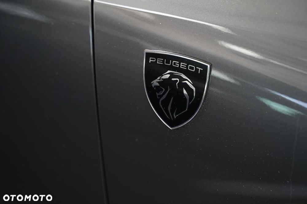 Peugeot 3008 1.2 PureTech mHEV GT Exclusive e-DCS6 - 29