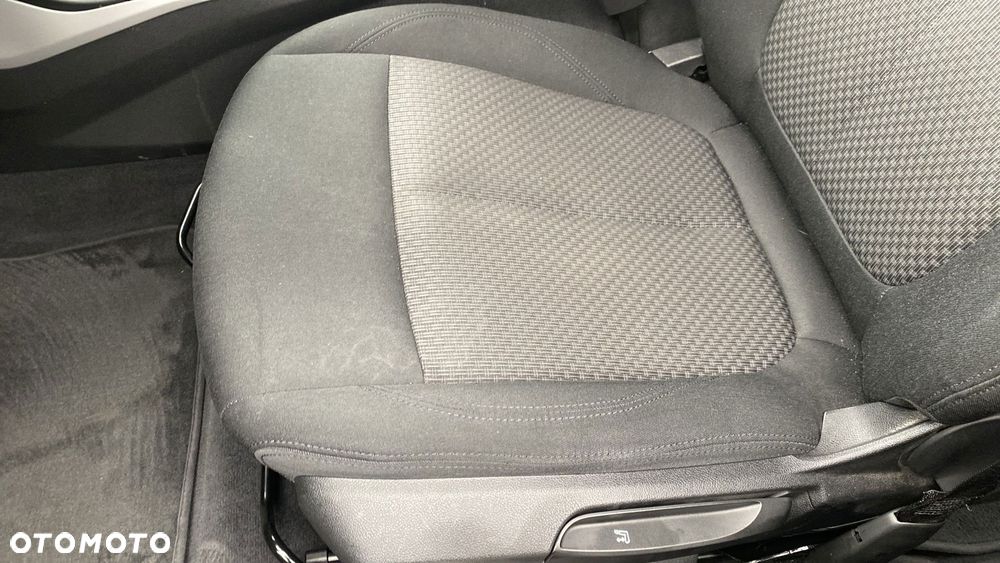 BMW Seria 1 118i Advantage - 16