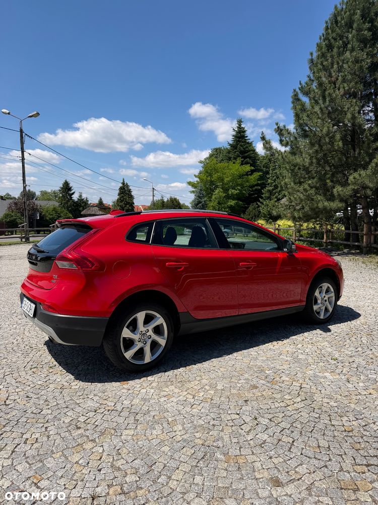 Volvo V40 Cross Country T4 AWD Ocean Race - 8