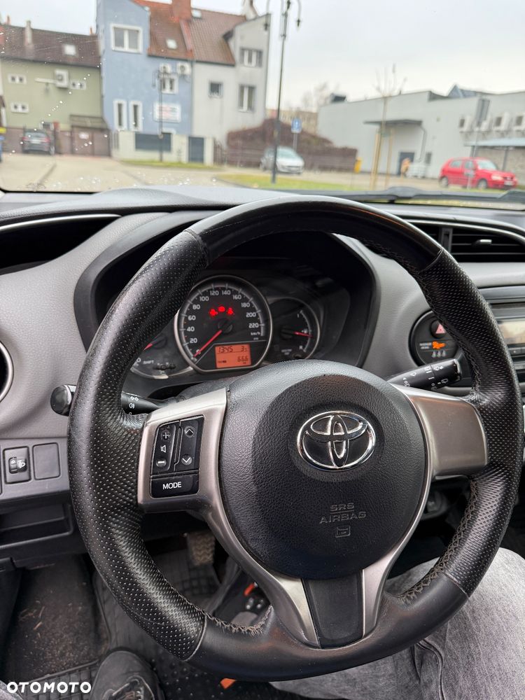 Toyota Yaris 1.0 Active - 9