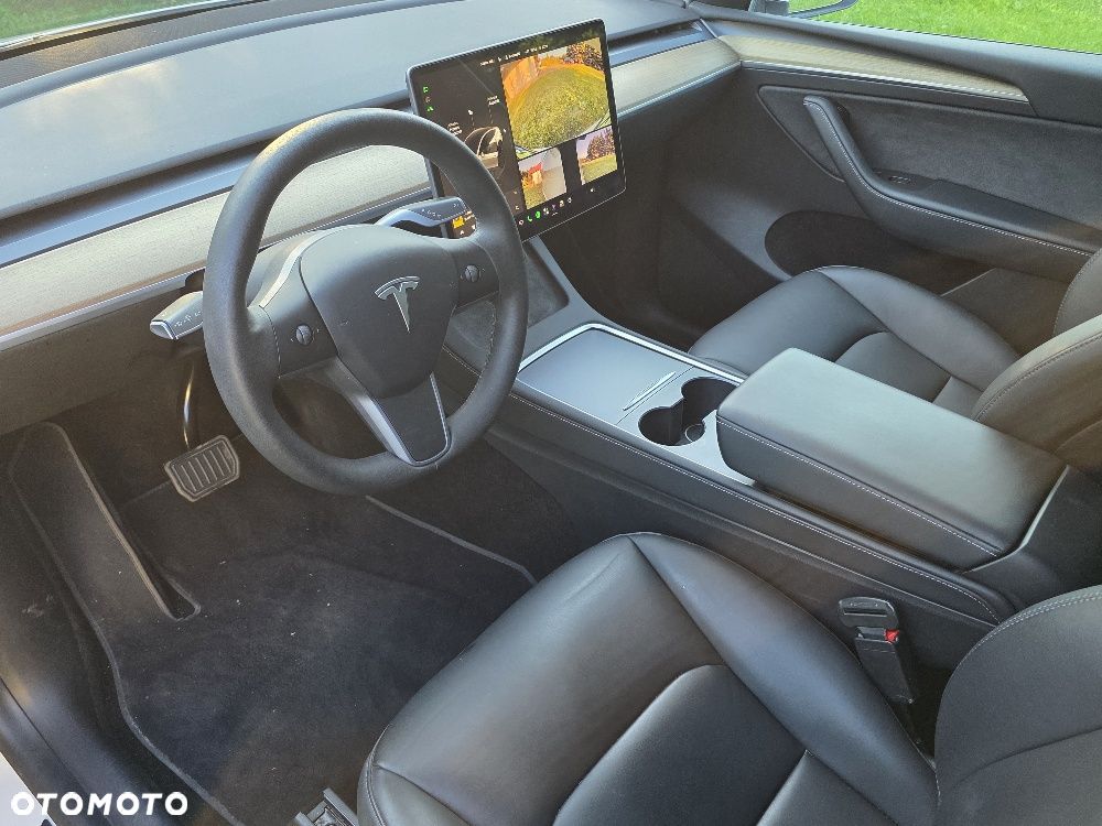 Tesla Model Y Long Range Dual Motor AWD - 25