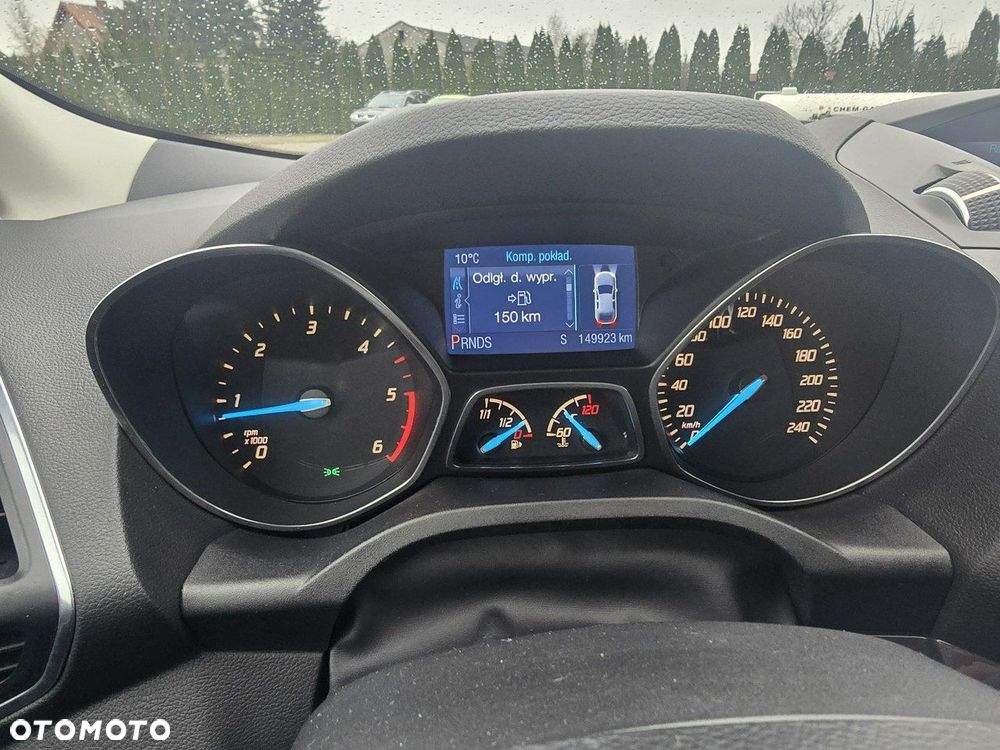 Ford Kuga - 30