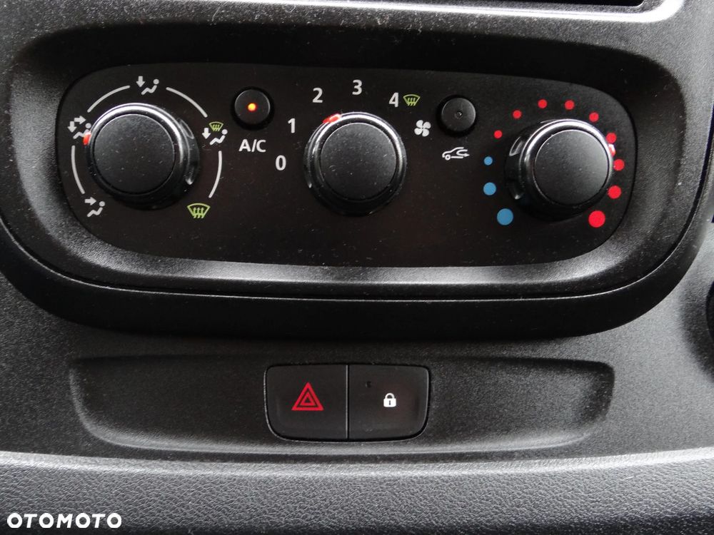 Renault Trafic ENERGY Combi Expression - 24