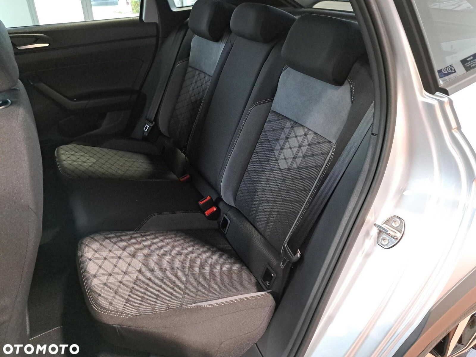 Volkswagen Taigo 1.5 TSI ACT R-Line Plus DSG - 16