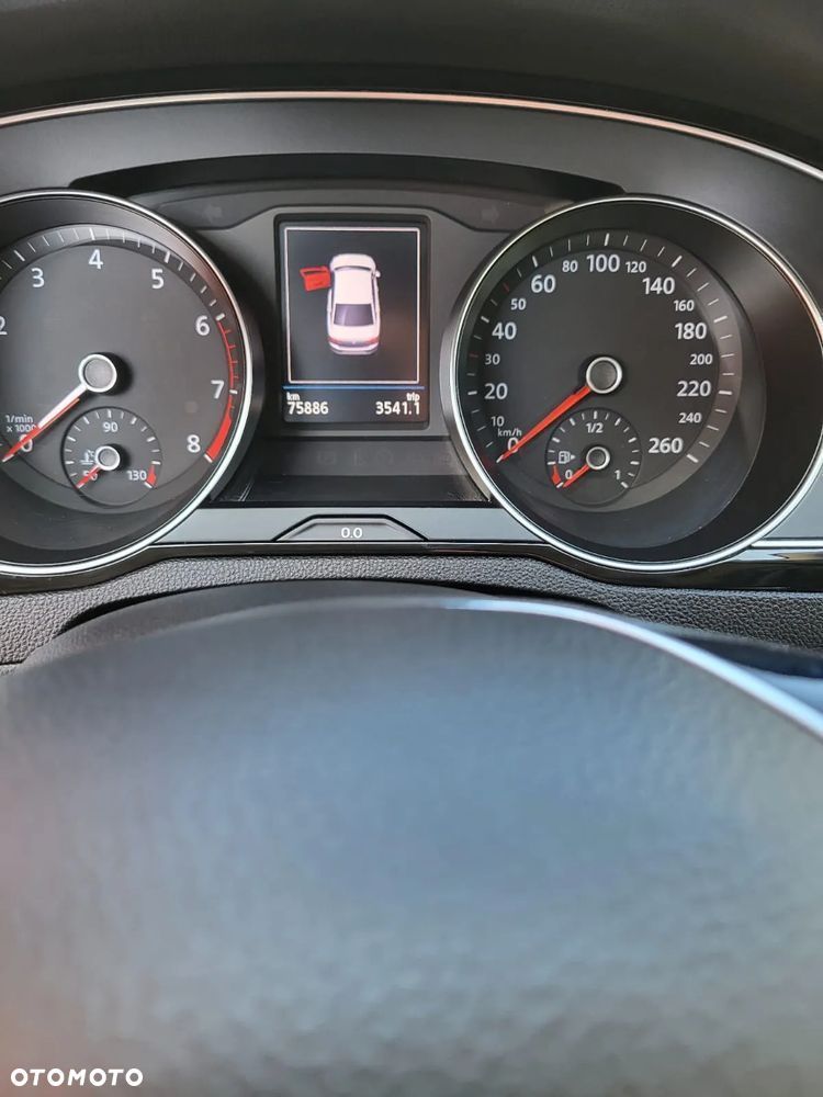 Volkswagen Passat 1.8 TSI BMT Highline - 10