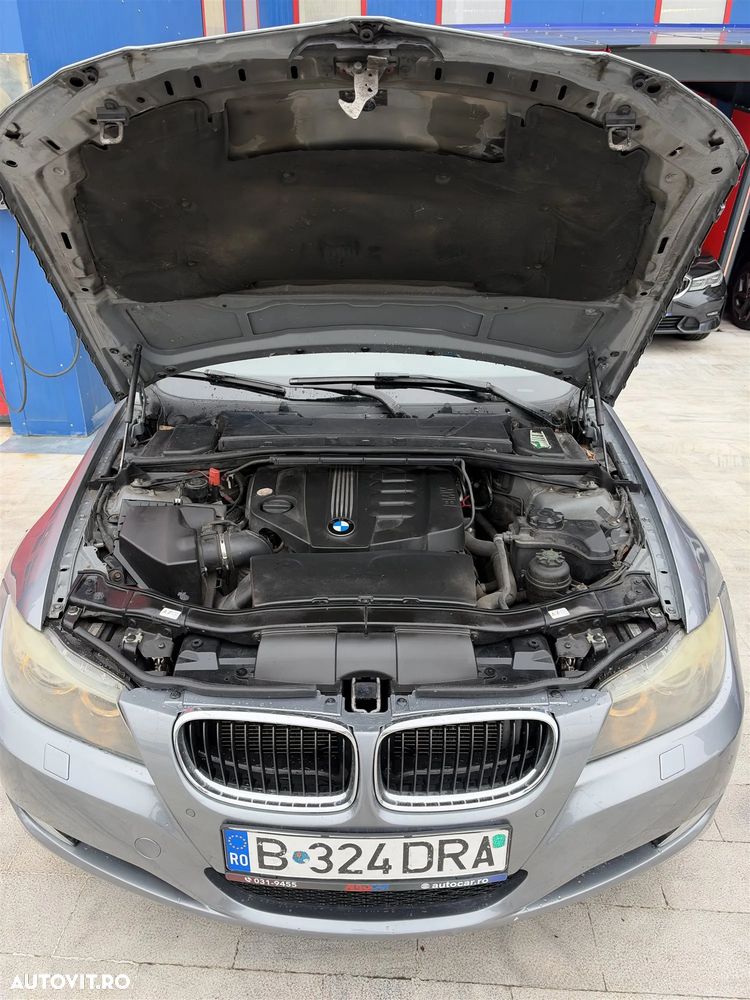BMW Seria 3 2010 — imagine 15