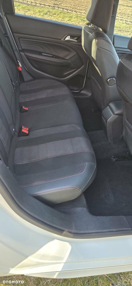 Peugeot 308 BlueHDi 130 EAT8 Stop & Start GT - 13