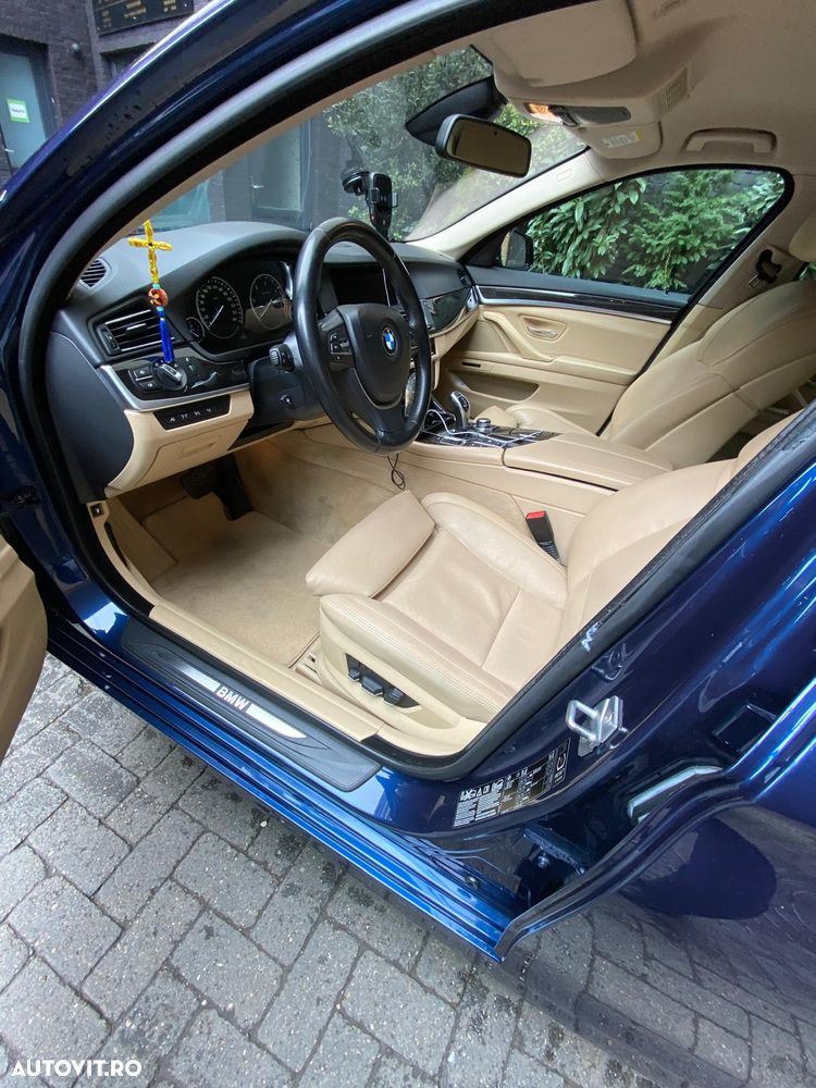 BMW Seria 5 530d xDrive - 8