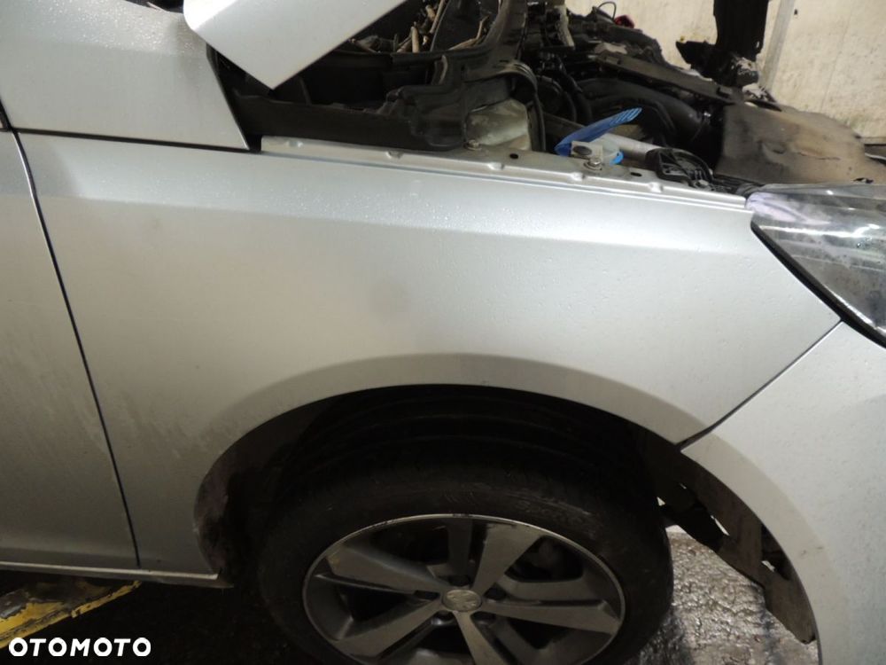 Ćwiartka nadwozia prawy przód Peugeot 308 II T9 SW '15 - 1