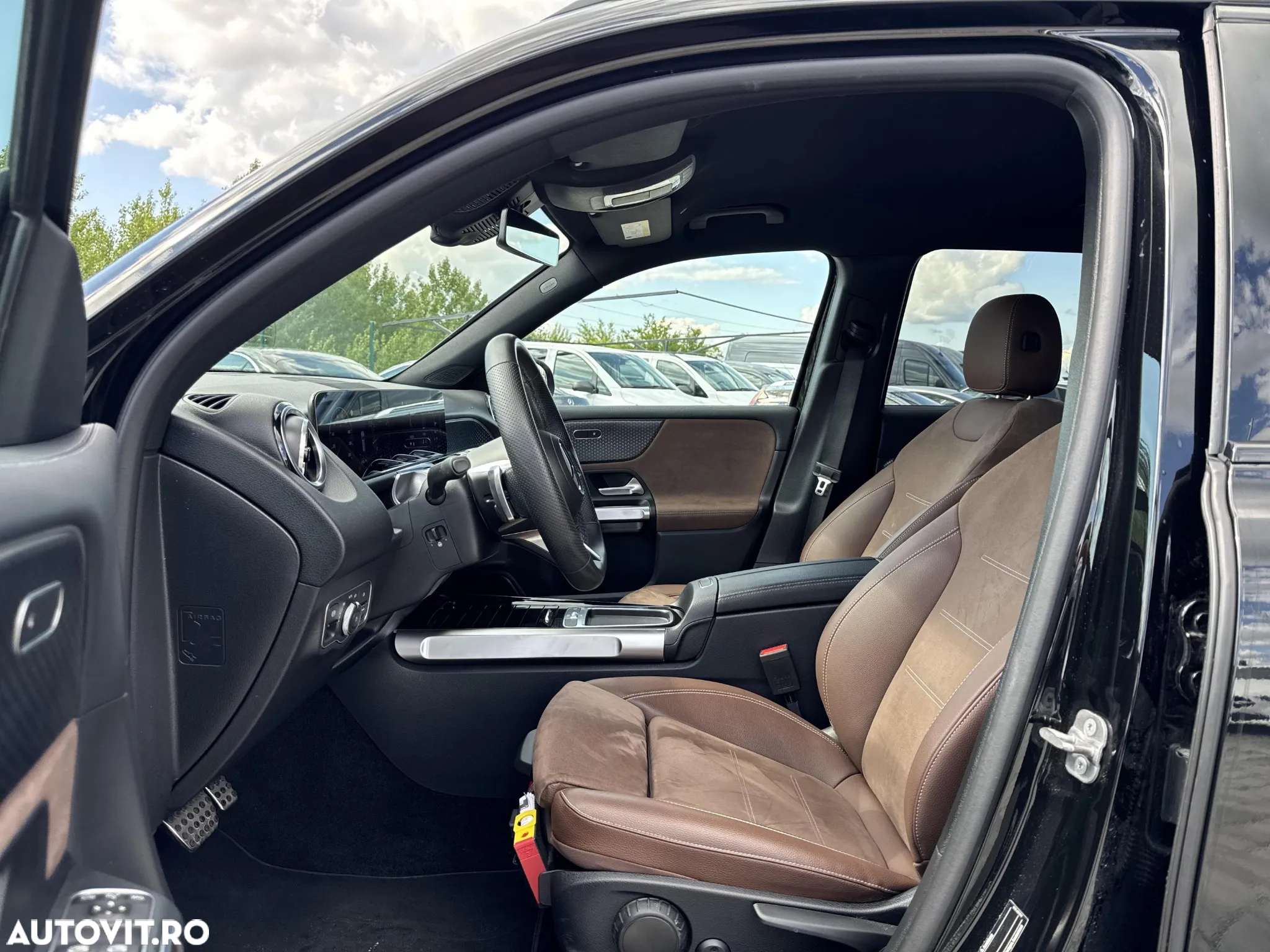 Mercedes-Benz GLB 220 4MATIC MHEV Aut. - 14