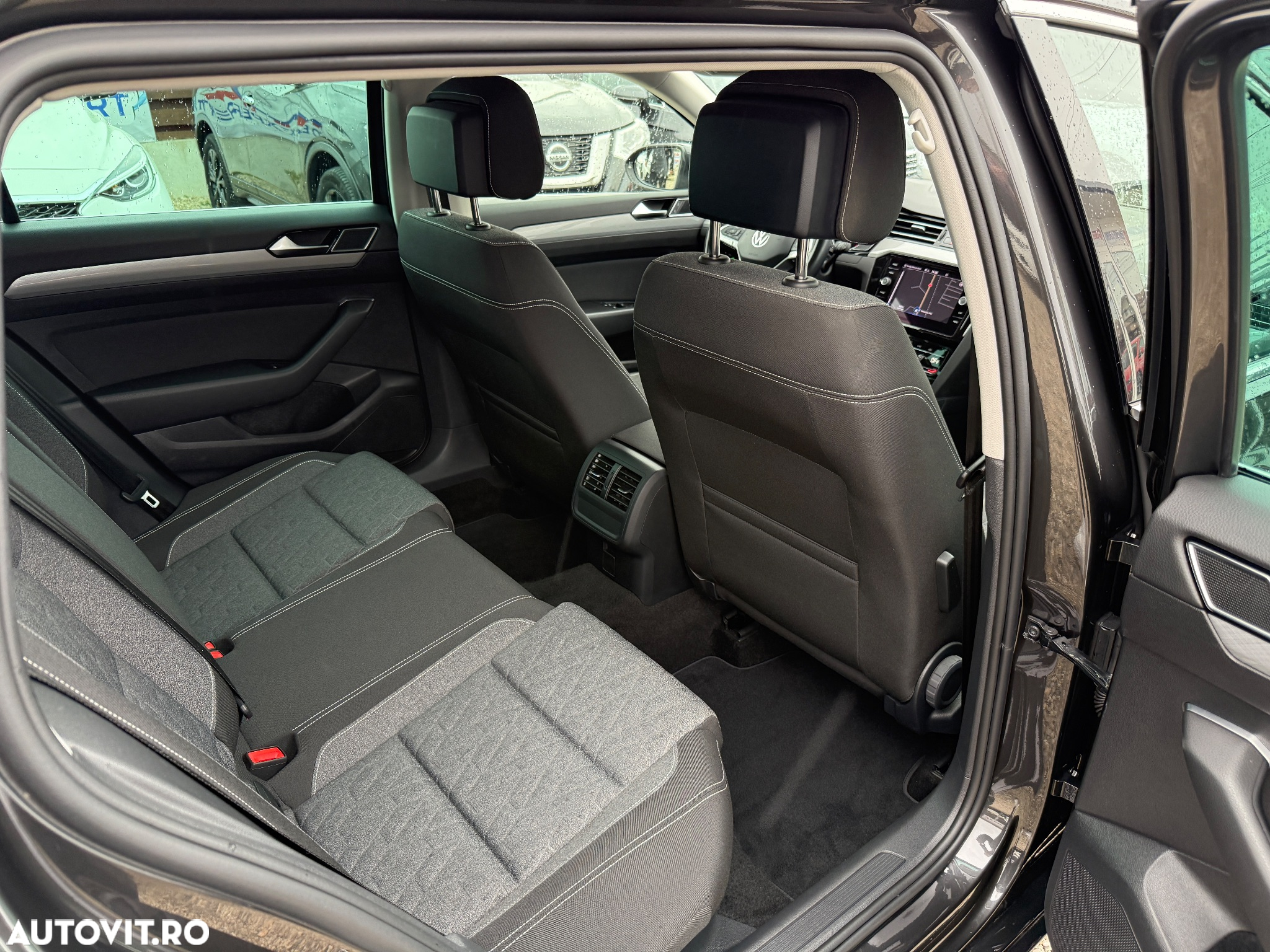 Volkswagen Passat Variant 2.0 TDI DSG (BlueMotion Technology) Comfortline - 16