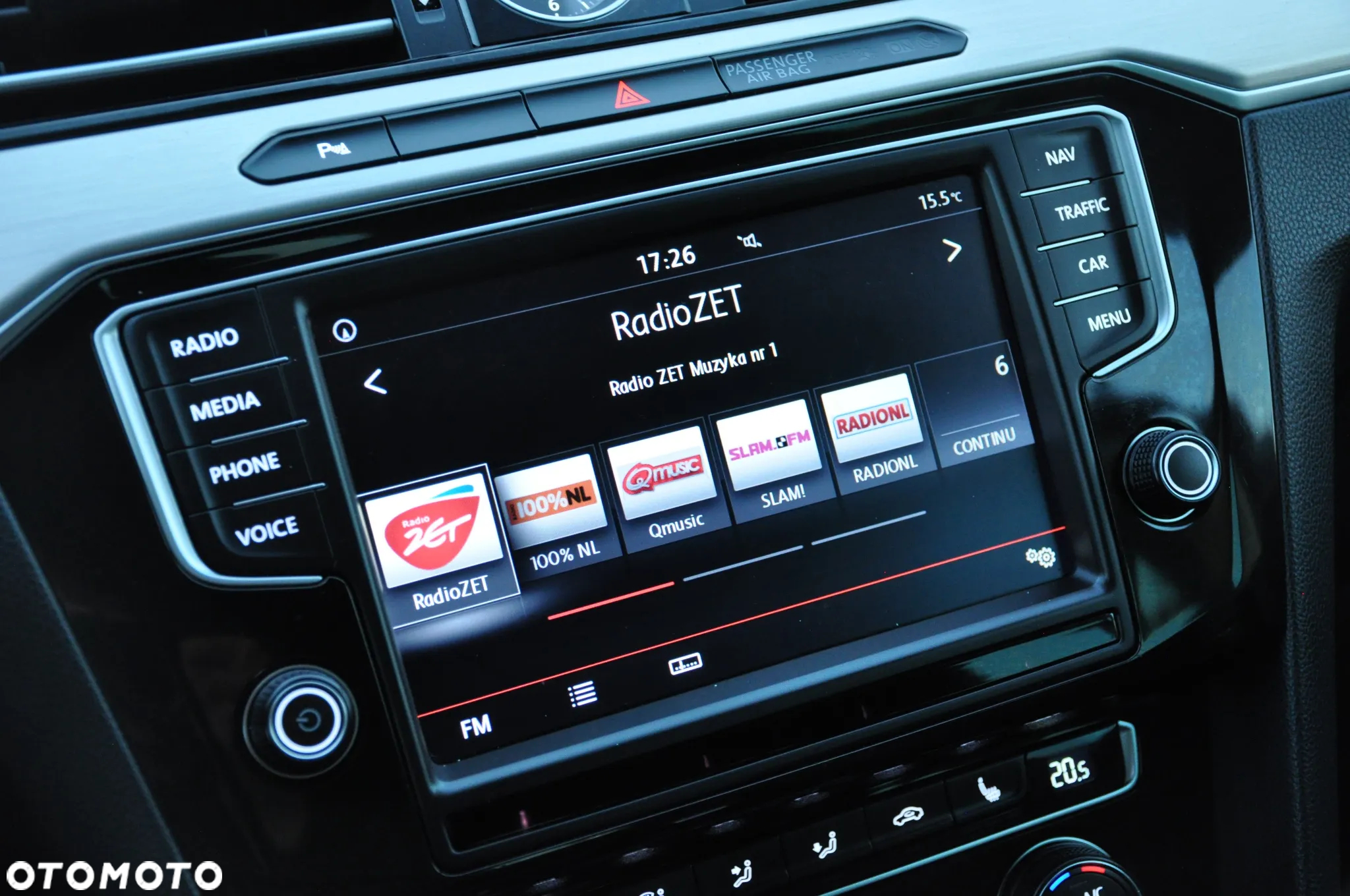 Volkswagen Passat - 36