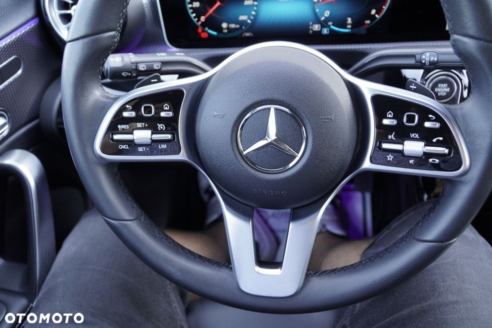 Mercedes-Benz Klasa A 200 4Matic 8G-DCT Progressive - 15