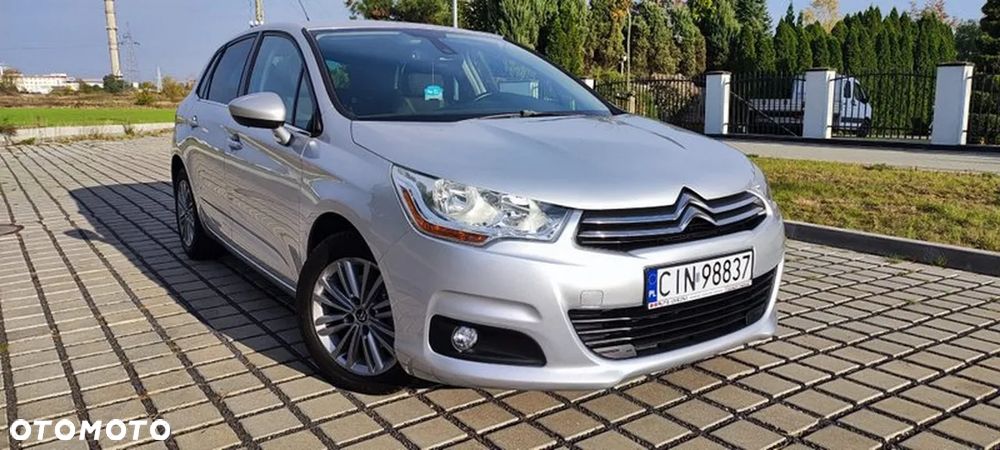 Citroën C4 1.6 HDi Equilibre Pack Navi - 2