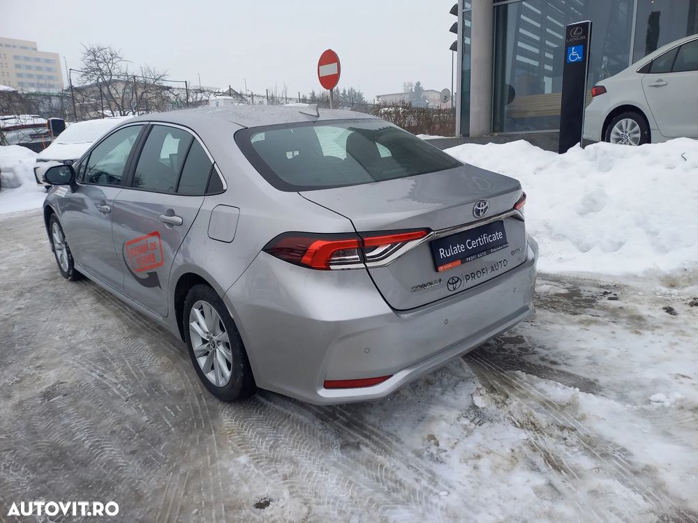 Toyota Corolla 1.8 HSD Business - 4