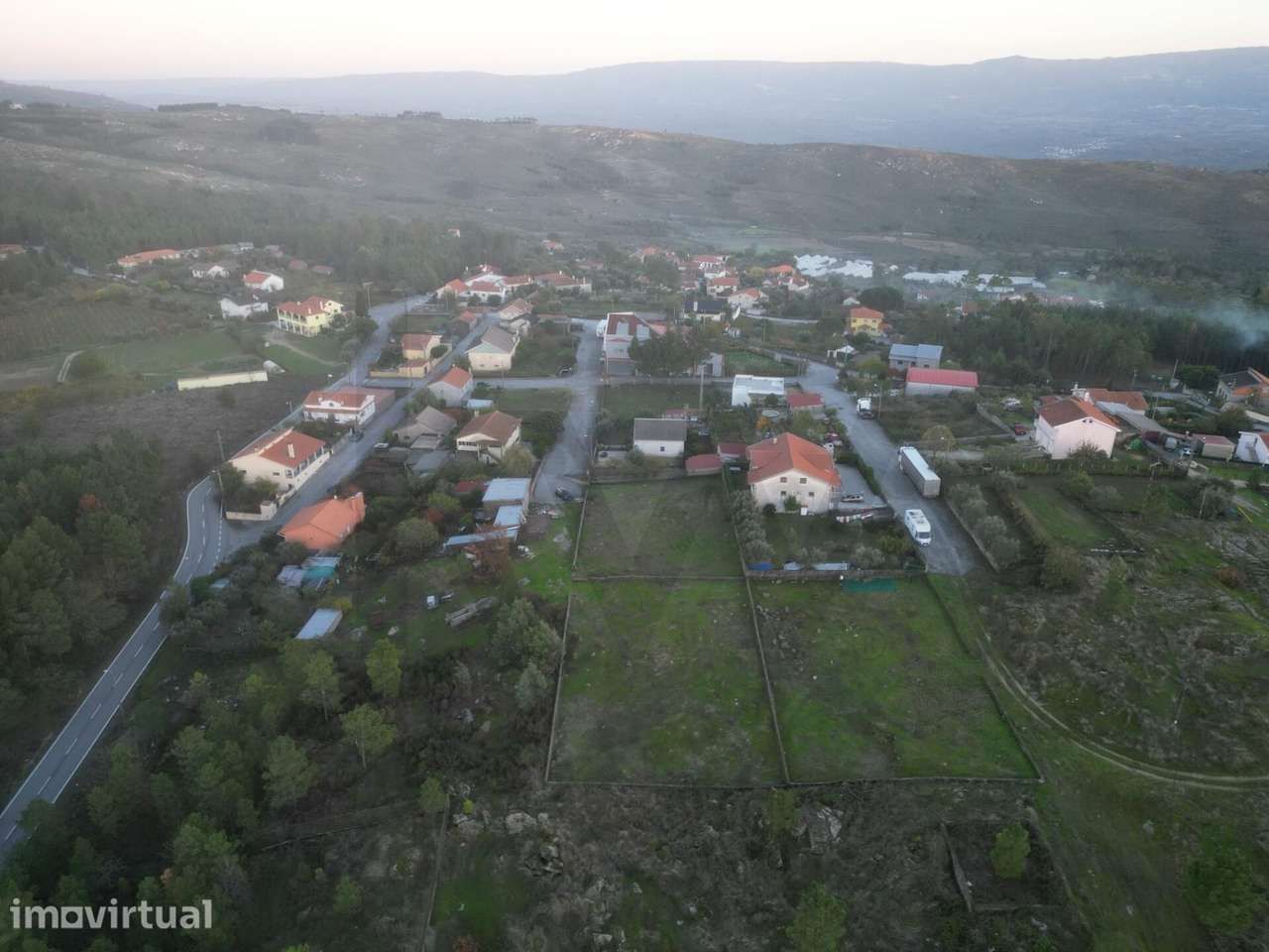 Lote com 400 m2 – Chãs de Tavares, Mangualde - Grande imagem: 2/16