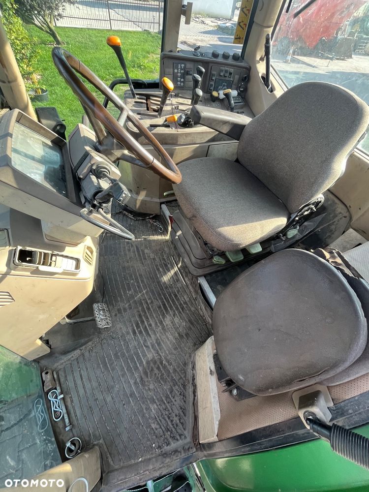John Deere 6910 - 6