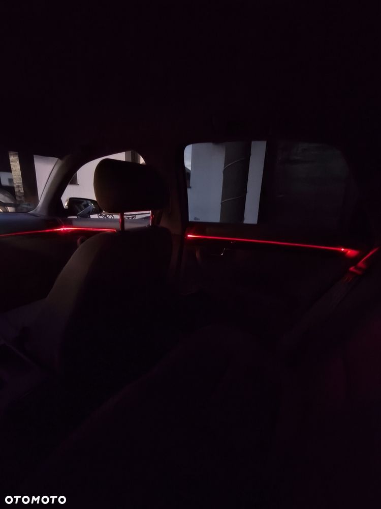 Audi A4 Limousine - 7