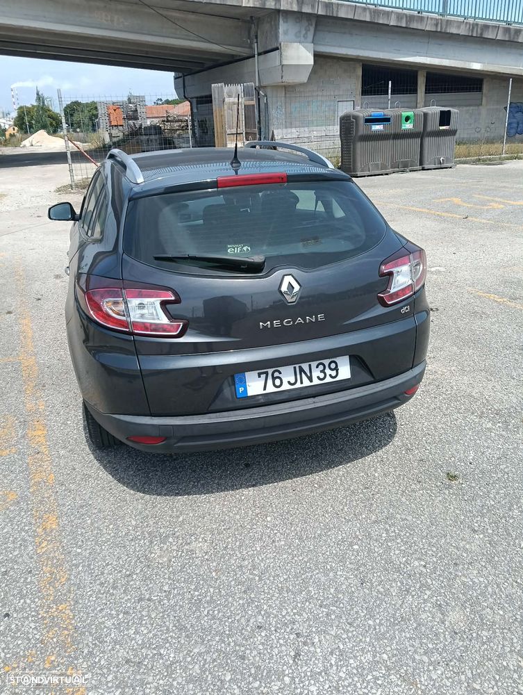 Renault Mégane Sport Tourer 1.5 dCi Dynamique S CO2 Champion - 4