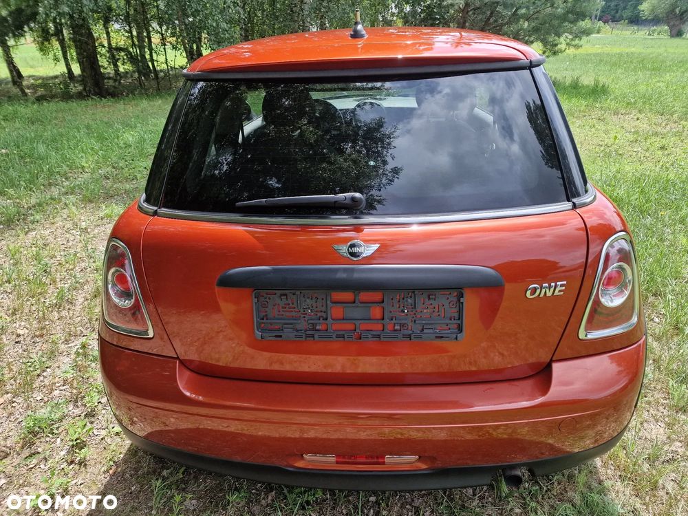 MINI ONE - 19