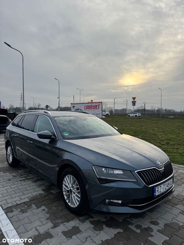 Skoda Superb 2.0 TDI Active DSG - 1