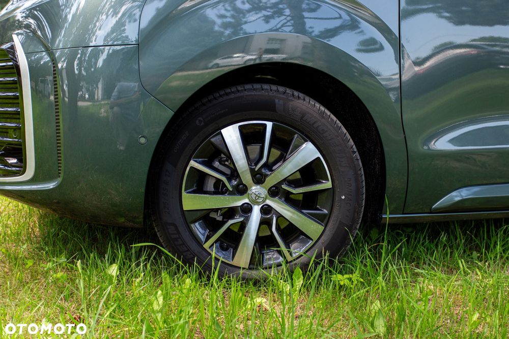 Toyota Proace Verso 2.2 D4-D Long Family - 3