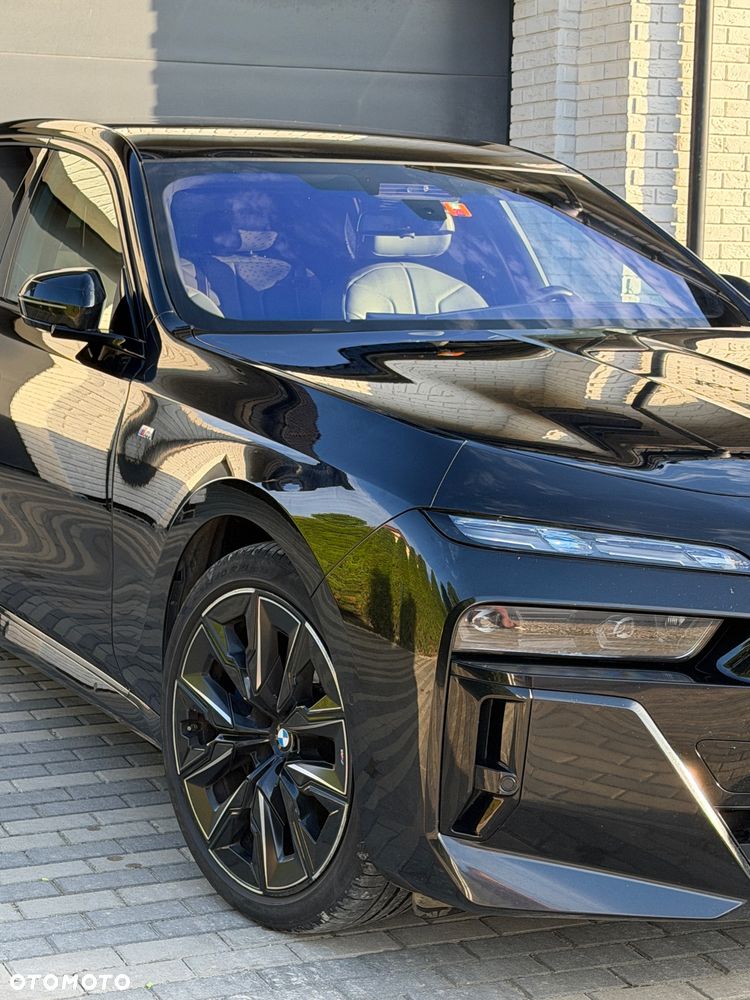 BMW Seria 7 - 31