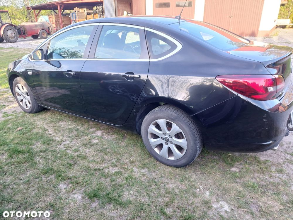 Opel Astra 1.4 T Active EU6 - 3