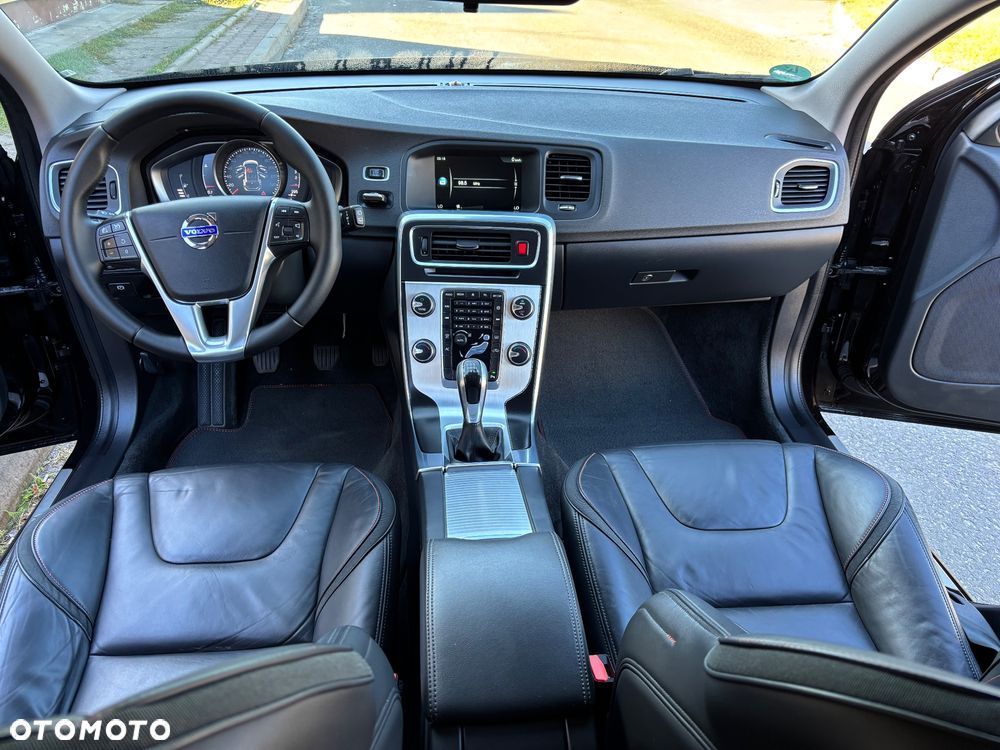 Volvo V60 D3 Drive-E Ocean Race - 8