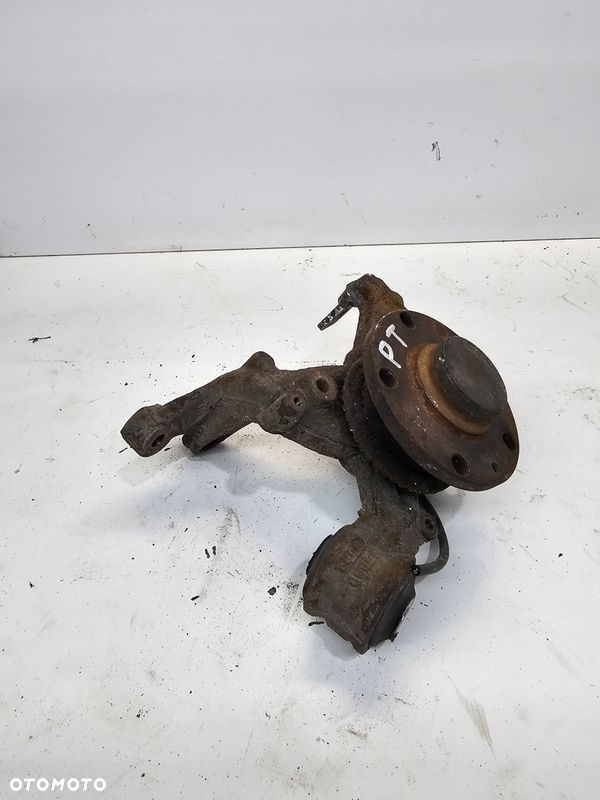 WAHACZ ZWROTNICA PRAWY TYŁ A4 B6 B7 8E0505436BC - 2