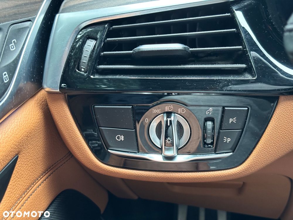 BMW 6GT 630d xDrive - 22