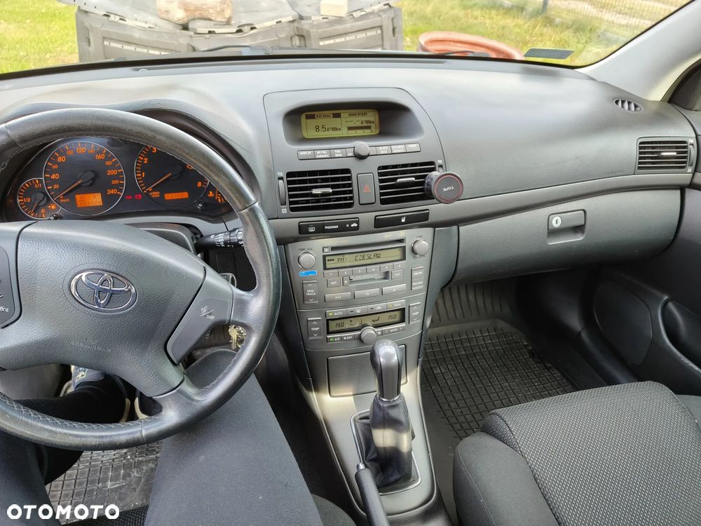 Toyota Avensis 1.8 VVT-i Sol - 6