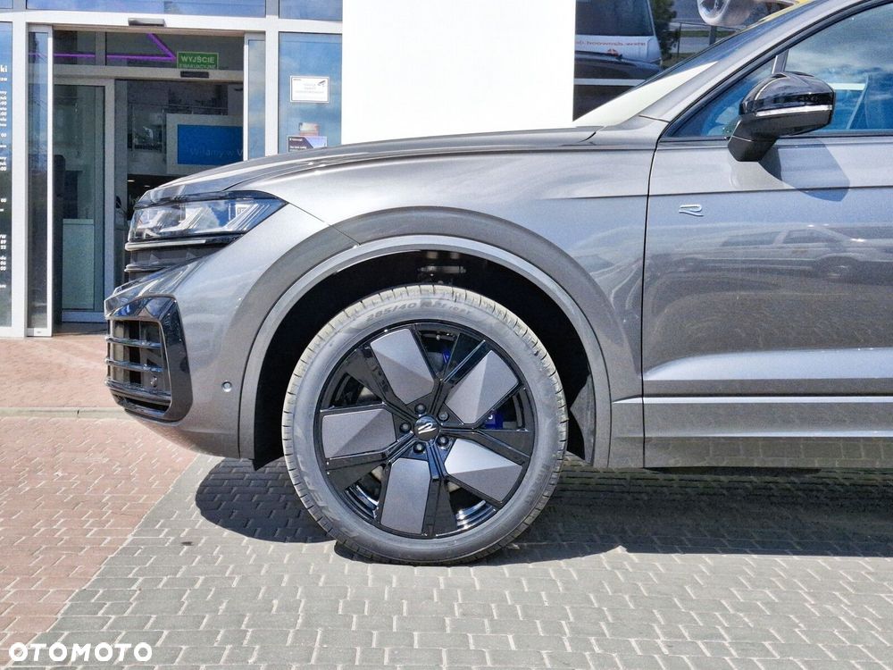 Volkswagen Touareg - 5