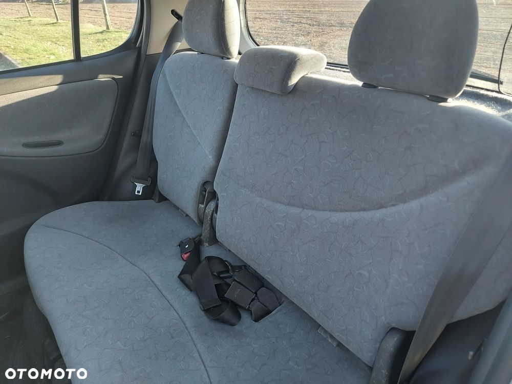 Toyota Yaris 1.0 Luna - 6