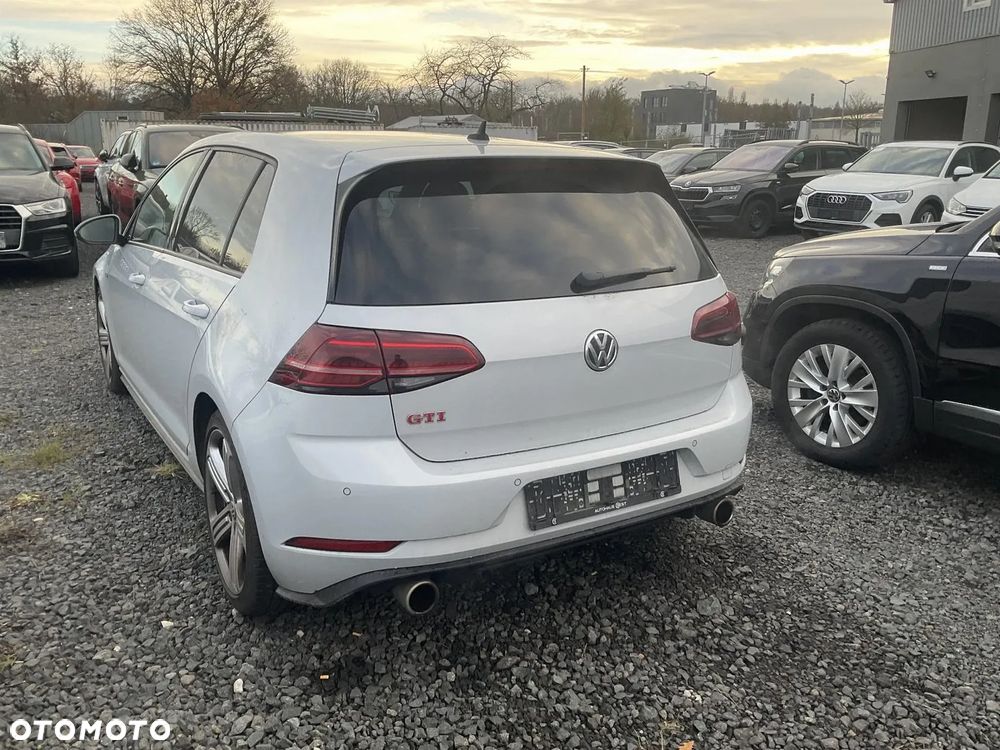 Volkswagen Golf GTI 2.0 TSI OPF DSG Performance - 4