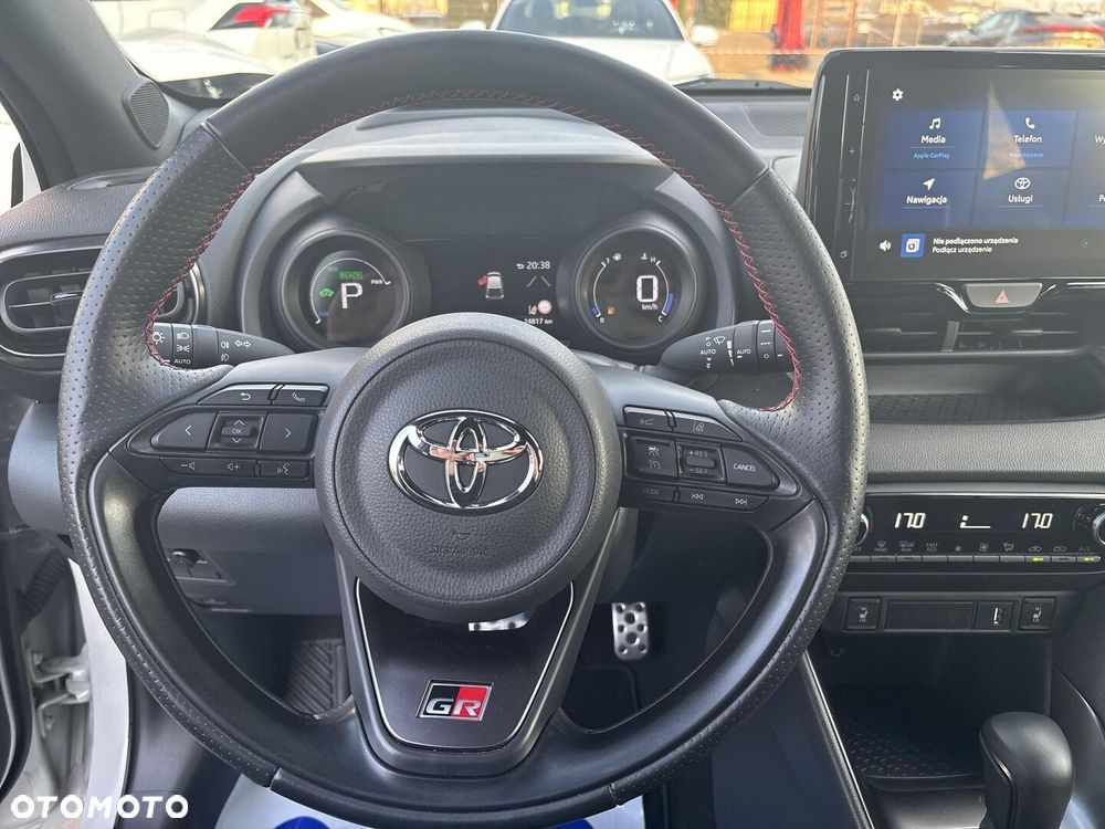 Toyota Yaris Hybrid 1.5 GR Sport - 18
