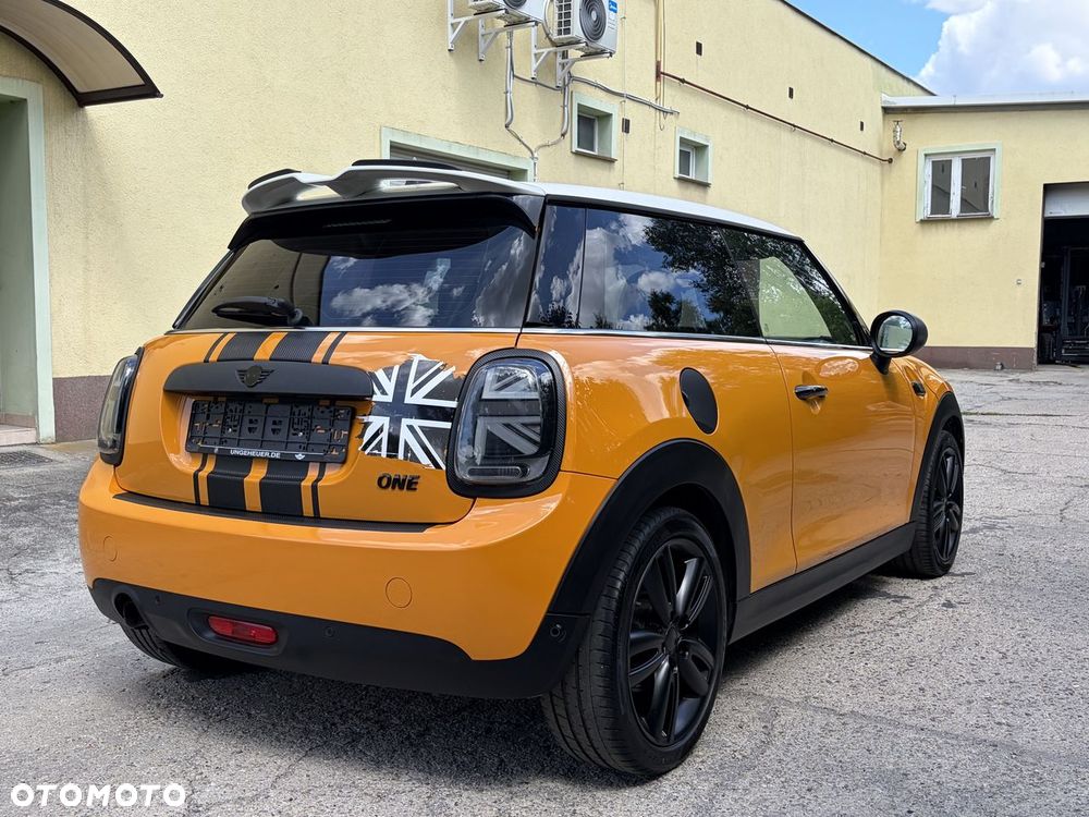 MINI ONE - 3