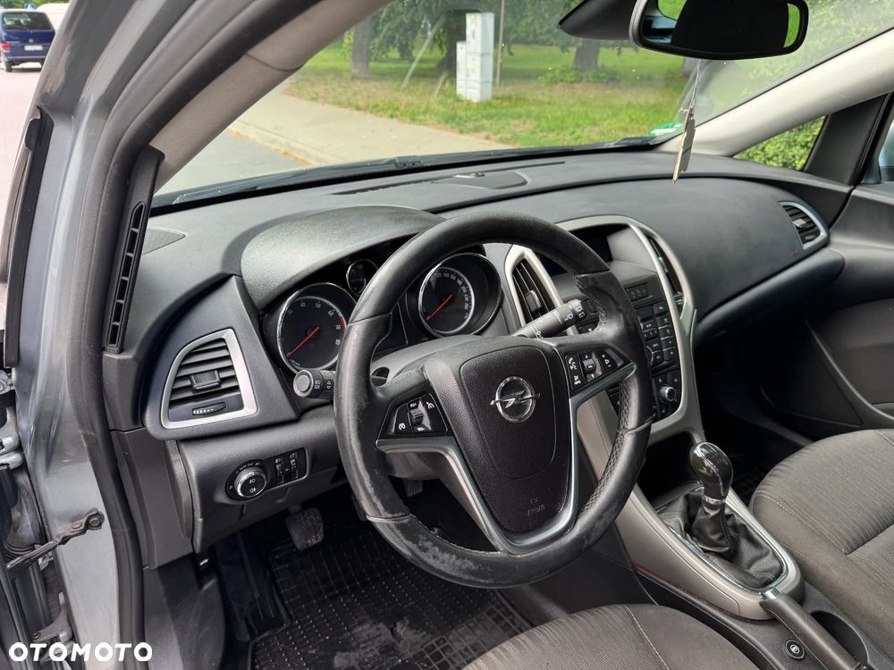 Opel Astra 1.4 Essentia - 24