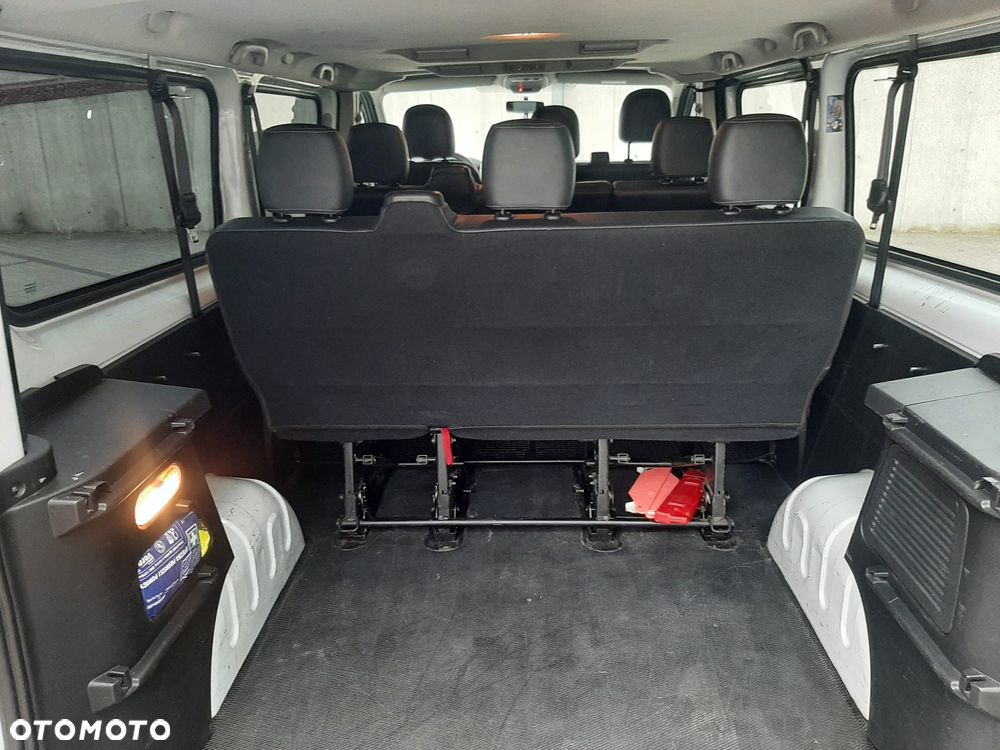 Opel Vivaro - 31