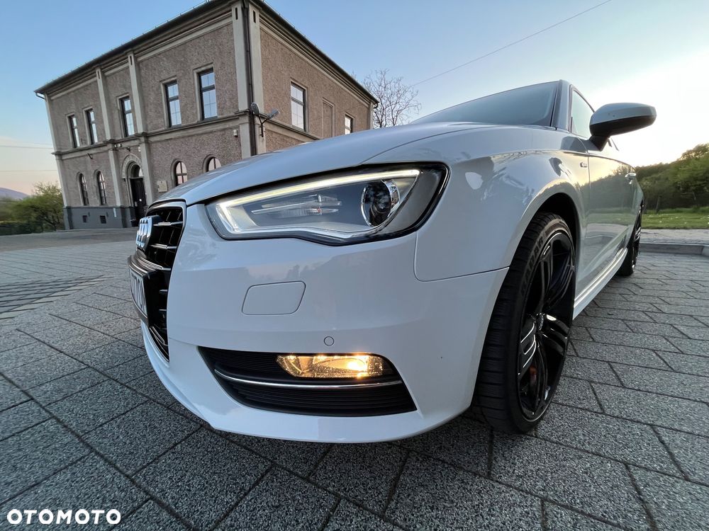 Audi A3 Sportback 1.6 TDI (clean diesel) S line Sportpaket - 4
