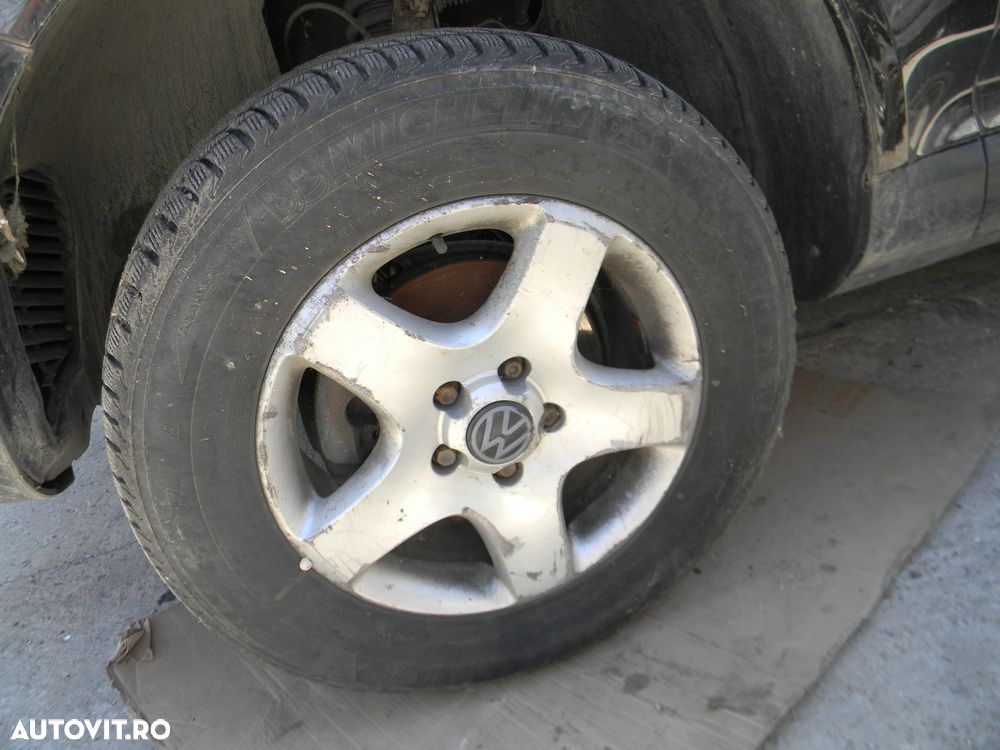 Dezmembrari  VW TOUAREG (7L)  2002  > 2010 2.5 R5 TDI Motorina - 19