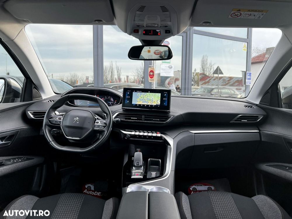 Peugeot 3008 - 8