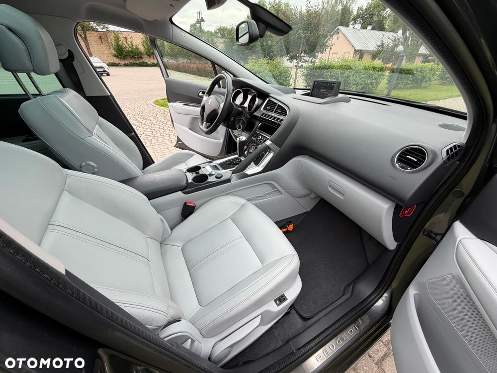 Peugeot 3008 155 THP Automatik Allure - 23