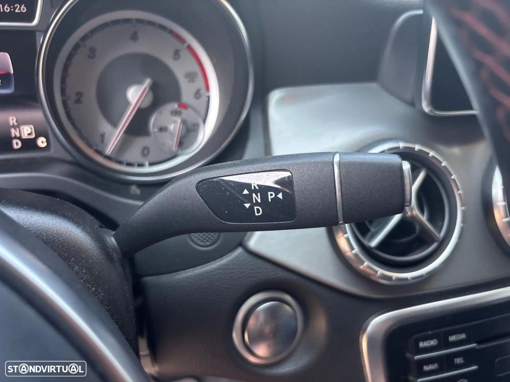 Mercedes-Benz CLA 220 d Shooting Brake AMG Line Aut. - 22