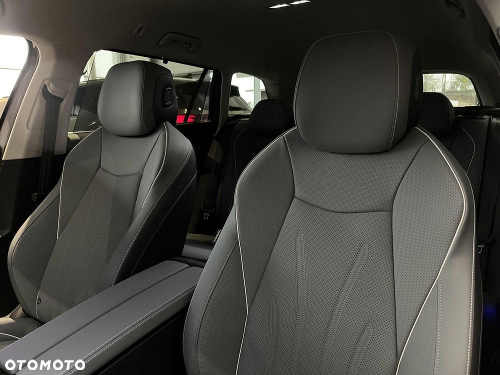 Volkswagen Passat - 19