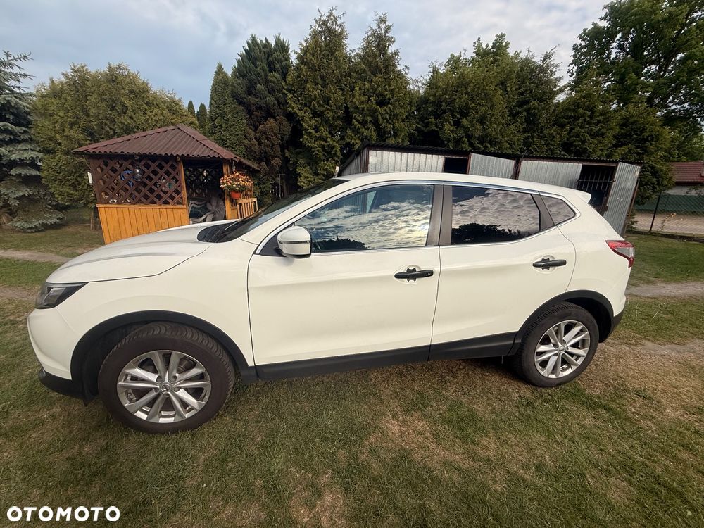 Nissan Qashqai - 2