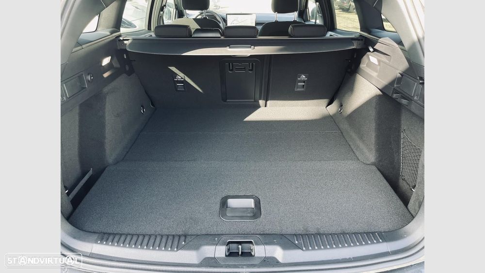 Ford Focus SW 1.0 EcoBoost MHEV ST-Line X - 18