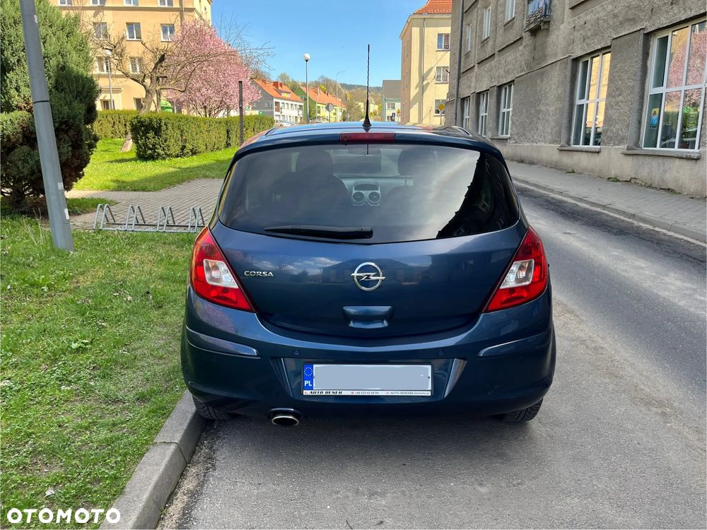 Opel Corsa 1.4 16V Satellite - 4