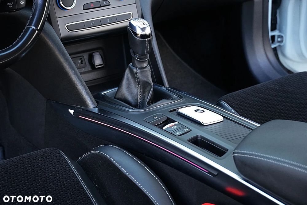 Renault Megane 1.3 TCe FAP Intens - 31